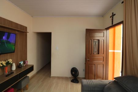Sala de casa à venda com 2 quartos, 150m² em Jardim Tango, São Paulo