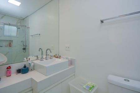 Casa à venda com 200m², 3 quartos e 2 vagasBanheiro da Suíte