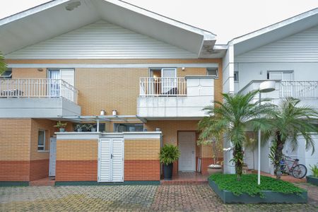 Casa à venda com 200m², 3 quartos e 2 vagasFachada