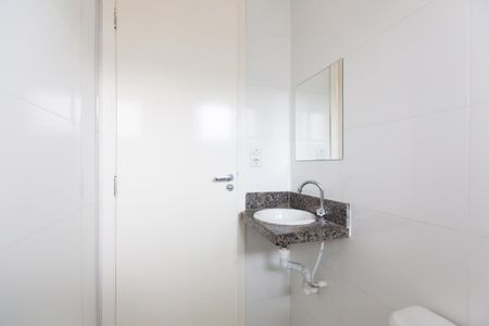 Apartamento à venda com 47m², 2 quartos e sem vaga Apartamento à venda com 47m², 2 quartos e sem vagaBanheiro