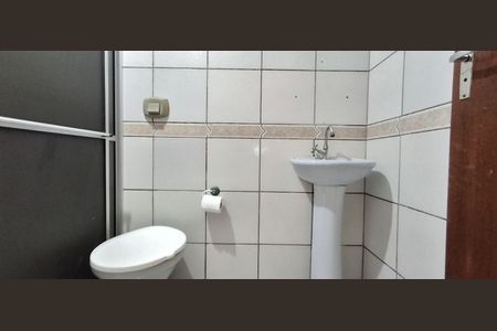 Banheiro de apartamento para alugar com 2 quartos, 35m² em Morro das Pedras, Florianópolis