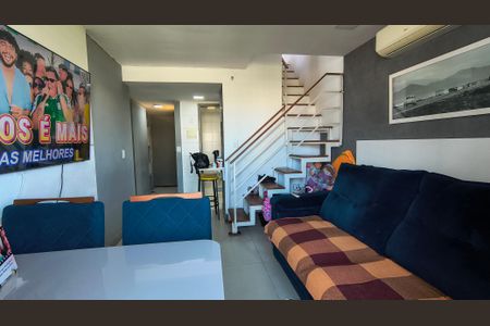 Sala de apartamento para alugar com 1 quarto, 83m² em Recreio dos Bandeirantes, Rio de Janeiro