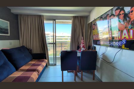 Sala de apartamento para alugar com 1 quarto, 83m² em Recreio dos Bandeirantes, Rio de Janeiro