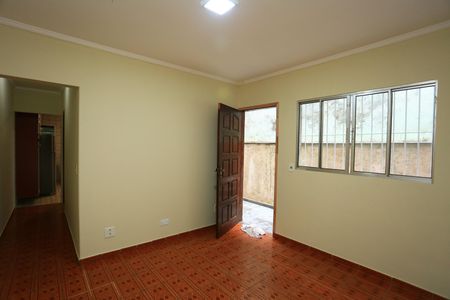 sala  de casa para alugar com 2 quartos, 60m² em Jardim Helga, São Paulo