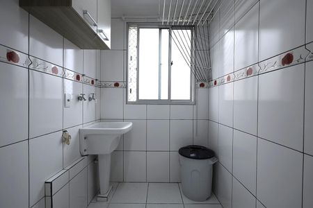 Área de Serviço de apartamento para alugar com 2 quartos, 45m² em Parque Sao Vicente, Santo André