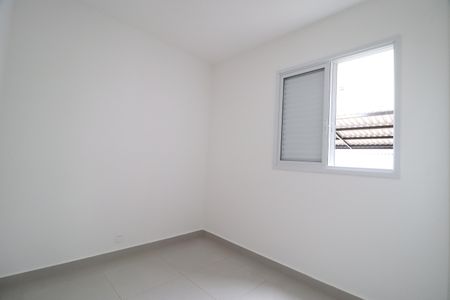 Quarto 1 de apartamento para alugar com 2 quartos, 55m² em Jaraguá, Uberlândia