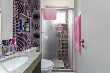 Apartamento à venda com 96m², 2 quartos e 2 vagasBanheiro da Suíte 2