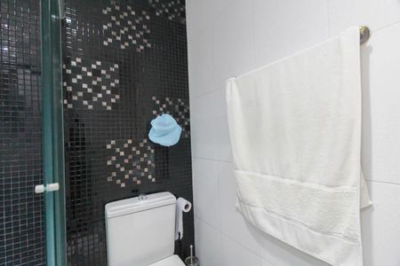 Apartamento à venda com 96m², 2 quartos e 2 vagasBanheiro da Suíte 1