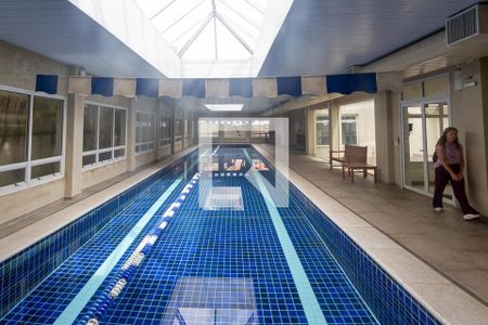 Apartamento à venda com 96m², 2 quartos e 2 vagasPiscina Coberta