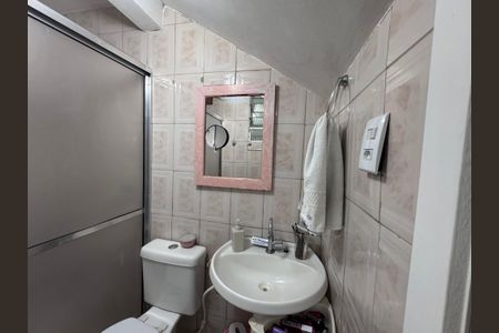 Casa para alugar com 150m², 2 quartos e 2 vagasBanheiro