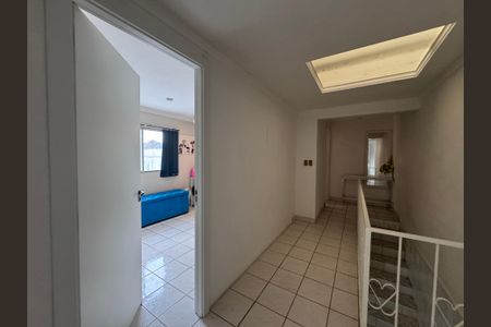 Casa para alugar com 150m², 2 quartos e 2 vagasCorredor