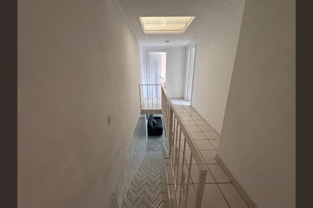 Casa para alugar com 150m², 2 quartos e 2 vagasCorredor