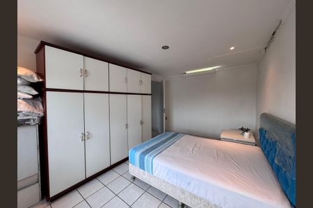 Casa para alugar com 150m², 2 quartos e 2 vagasQuarto 1