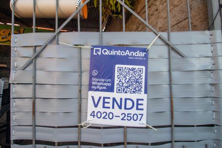 Casa à venda com 70m², 2 quartos e sem vaga Casa à venda com 70m², 2 quartos e sem vagaPlaquinha