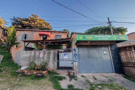 Casa à venda com 70m², 2 quartos e sem vaga Casa à venda com 70m², 2 quartos e sem vagaFachada
