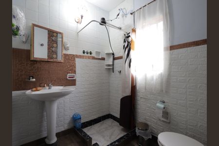 Casa à venda com 70m², 2 quartos e 1 vagaBanheiro