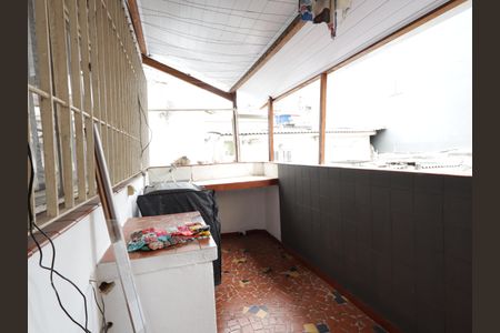 Casa à venda com 70m², 2 quartos e 1 vagaÁrea de Serviço