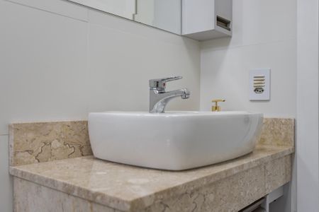 Apartamento à venda com 56m², 1 quarto e 1 vaga Apartamento à venda com 56m², 1 quarto e 1 vagaBanheiro