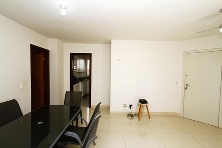Apartamento para alugar com 114m², 3 quartos e 2 vagasSala