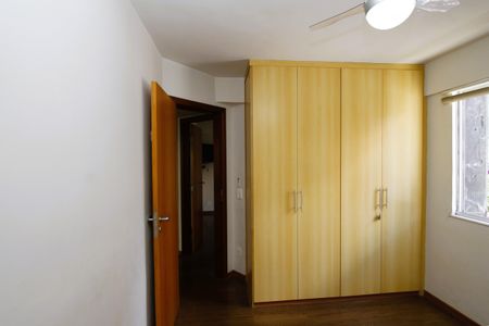 Apartamento para alugar com 114m², 3 quartos e 2 vagasQuarto 2