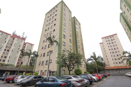 Apartamento para alugar com 60m², 2 quartos e 1 vaga Apartamento para alugar com 60m², 2 quartos e 1 vagaFachada
