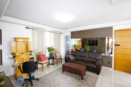 Sala de apartamento para alugar com 3 quartos, 80m² em Padre Eustáquio, Belo Horizonte