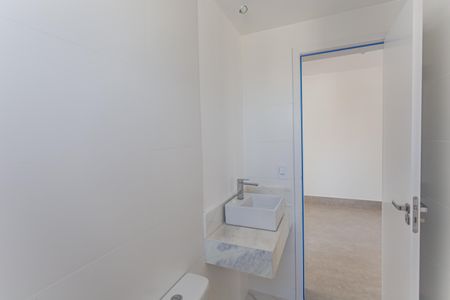 Apartamento à venda com 56m², 2 quartos e 2 vagas Apartamento à venda com 56m², 2 quartos e 2 vagasBanheiro da Semi-Suíte/Banheiro Social