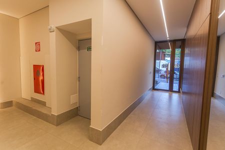 Apartamento à venda com 56m², 2 quartos e 2 vagas Apartamento à venda com 56m², 2 quartos e 2 vagasHall de entrada