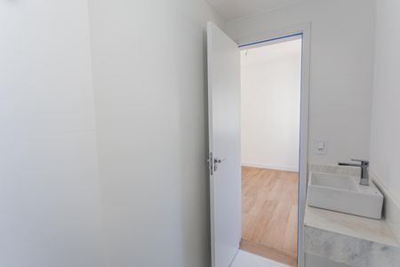 Apartamento à venda com 56m², 2 quartos e 2 vagas Apartamento à venda com 56m², 2 quartos e 2 vagasBanheiro da Suíte