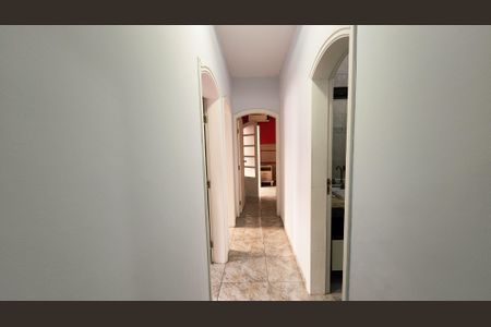 Casa para alugar com 271m², 4 quartos e 3 vagasCorredor