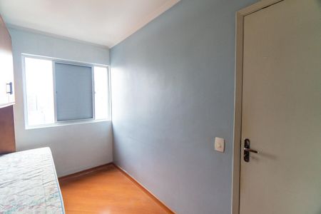 Quarto 2 de apartamento para alugar com 2 quartos, 52m² em Vila Guarani, São Paulo