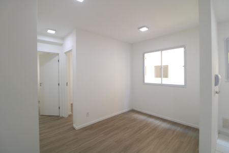 Sala/cozinha de apartamento para alugar com 2 quartos, 36m² em Vila Socorro, São Paulo