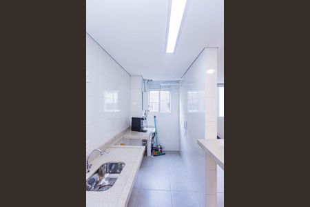 Apartamento para alugar com 42m², 2 quartos e sem vaga Apartamento para alugar com 42m², 2 quartos e sem vagaCozinha e Área de Serviço