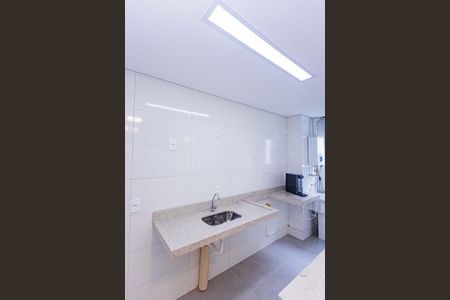 Apartamento para alugar com 42m², 2 quartos e sem vaga Apartamento para alugar com 42m², 2 quartos e sem vagaCozinha e Área de Serviço