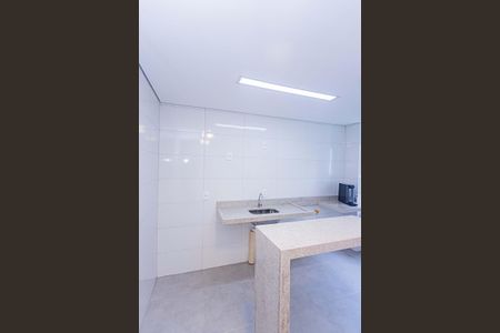 Apartamento para alugar com 42m², 2 quartos e sem vaga Apartamento para alugar com 42m², 2 quartos e sem vagaCozinha e Área de Serviço