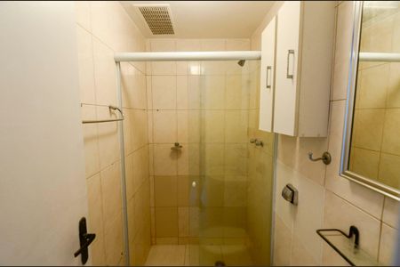 Apartamento para alugar com 70m², 2 quartos e 1 vaga Apartamento para alugar com 70m², 2 quartos e 1 vagaBanheiro Social