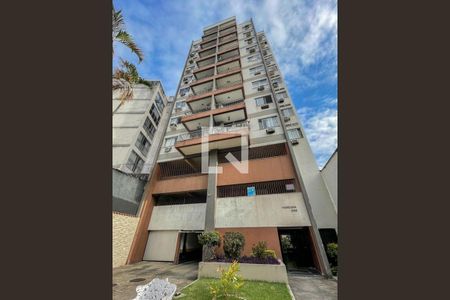 Apartamento para alugar com 70m², 2 quartos e 1 vaga Apartamento para alugar com 70m², 2 quartos e 1 vagaFachada