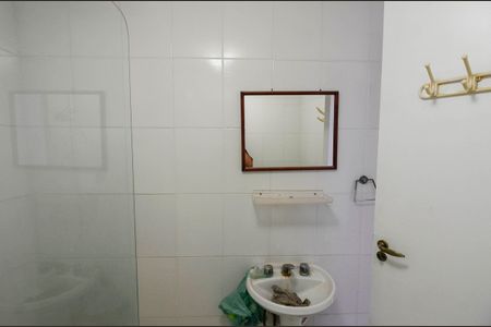 Apartamento para alugar com 70m², 2 quartos e 1 vaga Apartamento para alugar com 70m², 2 quartos e 1 vagaBanheiro da Suíte