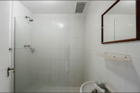 Apartamento para alugar com 70m², 2 quartos e 1 vaga Apartamento para alugar com 70m², 2 quartos e 1 vagaBanheiro da Suíte