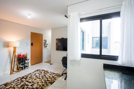 Apartamento à venda com 90m², 2 quartos e 3 vagasSala/Cozinha