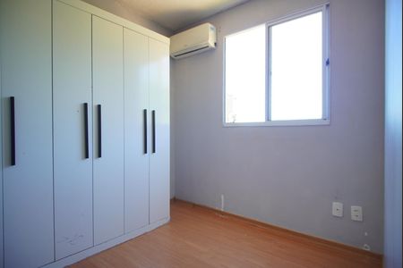 Quarto 2 de apartamento para alugar com 2 quartos, 45m² em Morro Santana, Porto Alegre