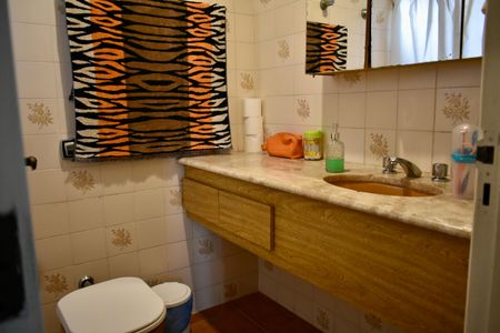 Apartamento à venda com 207m², 4 quartos e 4 vagasBanheiro