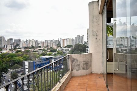 Apartamento à venda com 207m², 4 quartos e 4 vagasCobertura varanda