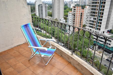 Apartamento à venda com 207m², 4 quartos e 4 vagasSacada