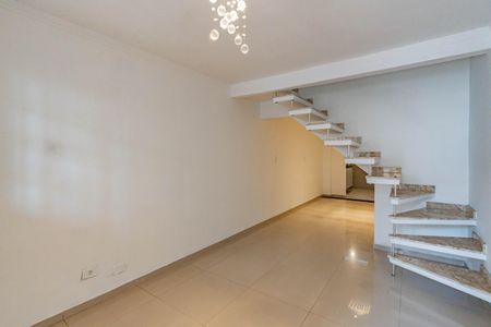 Sala de casa para alugar com 2 quartos, 80m² em Vila Gumercindo, São Paulo