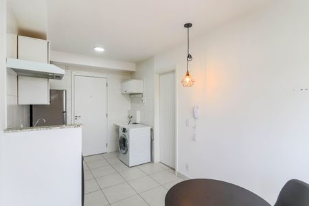 Sala de apartamento para alugar com 1 quarto, 28m² em Parque Maria Helena, São Paulo