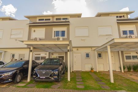 Casa de condomínio à venda com 160m², 3 quartos e 2 vagas Casa de condomínio à venda com 160m², 3 quartos e 2 vagasFachada