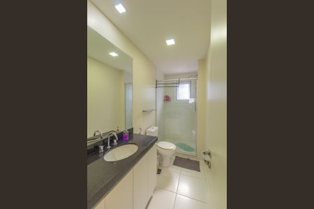 Casa de condomínio à venda com 160m², 3 quartos e 2 vagas Casa de condomínio à venda com 160m², 3 quartos e 2 vagasBanheiro da Suíte