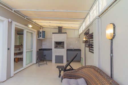 Casa de condomínio à venda com 160m², 3 quartos e 2 vagas Casa de condomínio à venda com 160m², 3 quartos e 2 vagasÁrea Gourmet