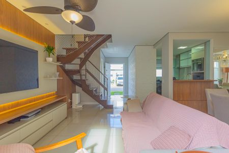 Casa de condomínio à venda com 160m², 3 quartos e 2 vagas Casa de condomínio à venda com 160m², 3 quartos e 2 vagasSala